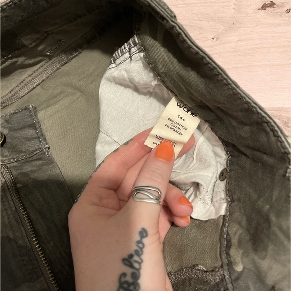 Warehouse one Camo high rise skinny jeans - Picture 2 of 2